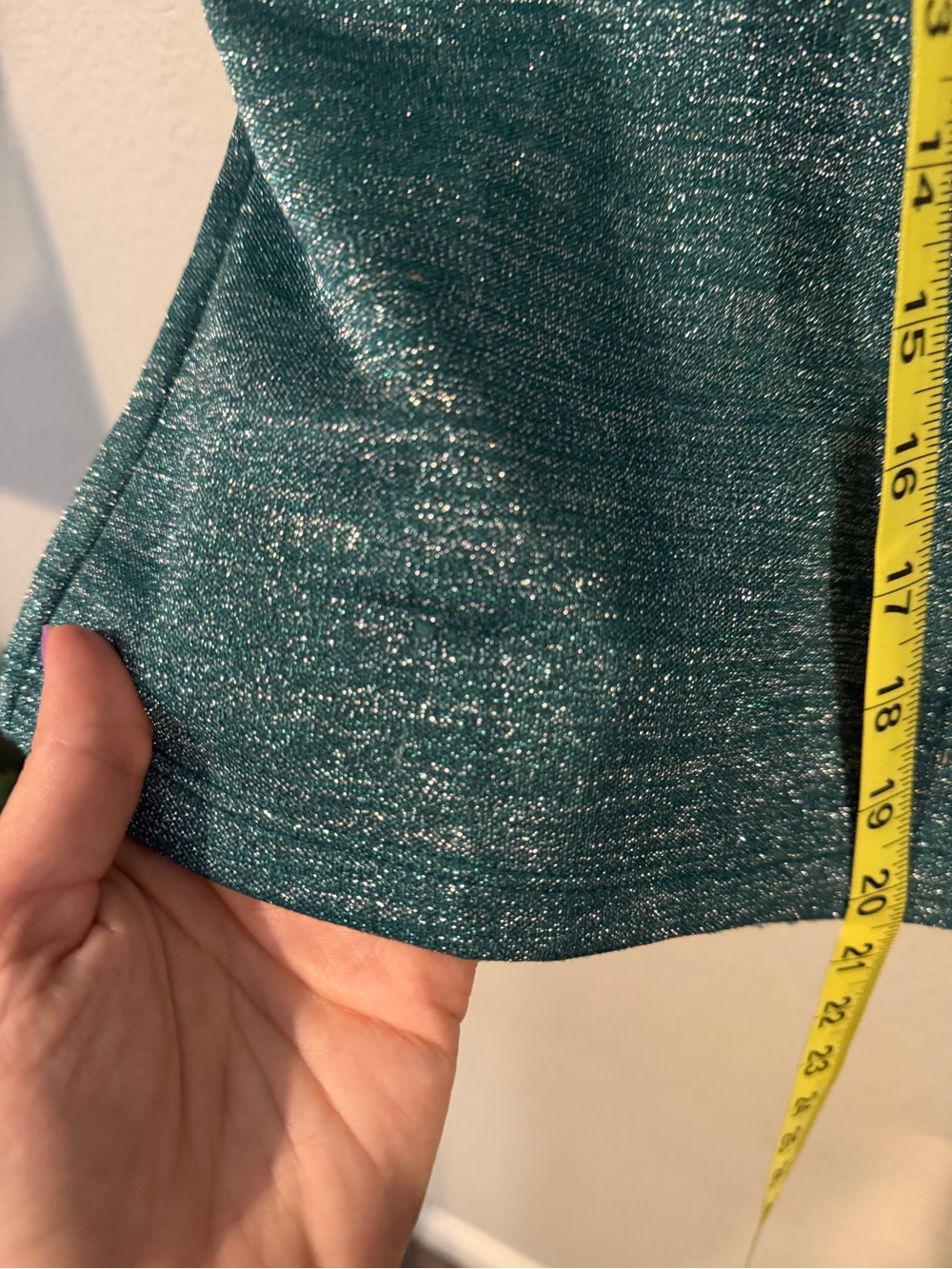 Evereve Teal Shimmer Boxy Cropped Crew Tee - Picture 7 of 8